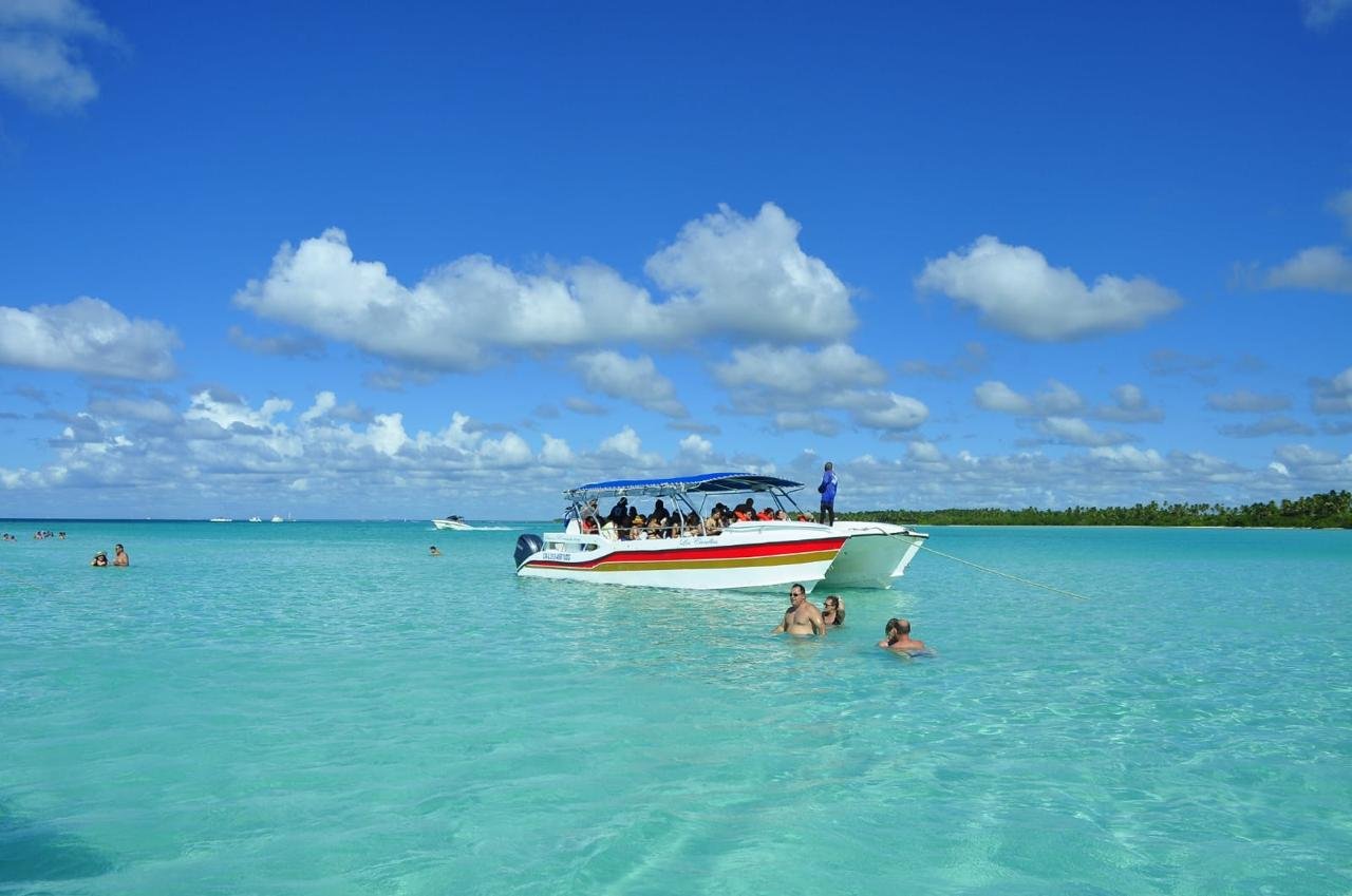 Catamaran Party Boat & Snorkeling