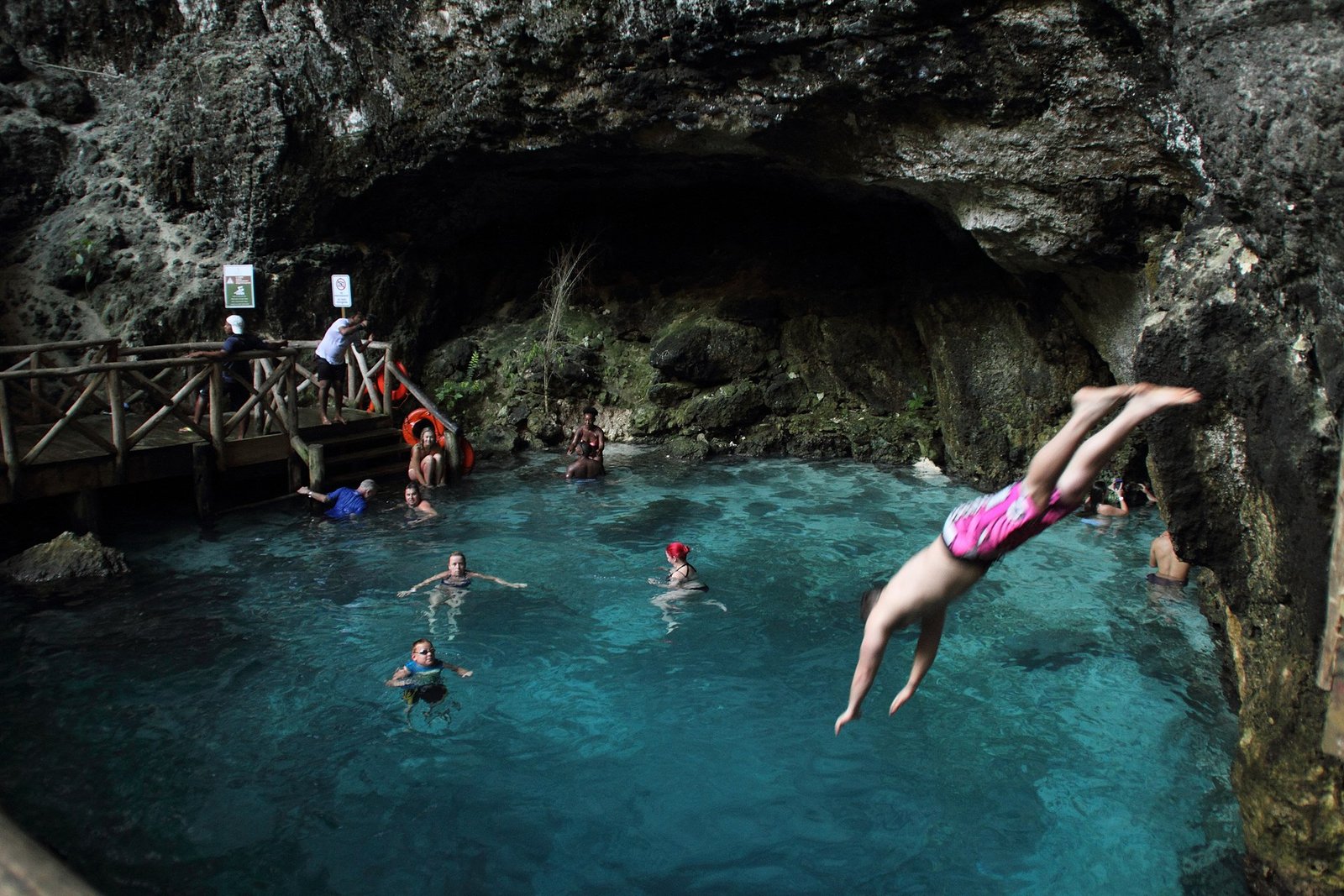 Scape Park & Hoyo Azul Cenote